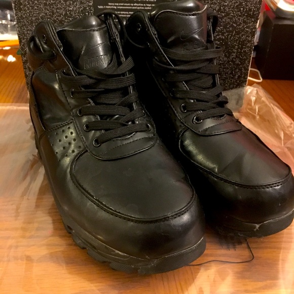 black nike acg boots